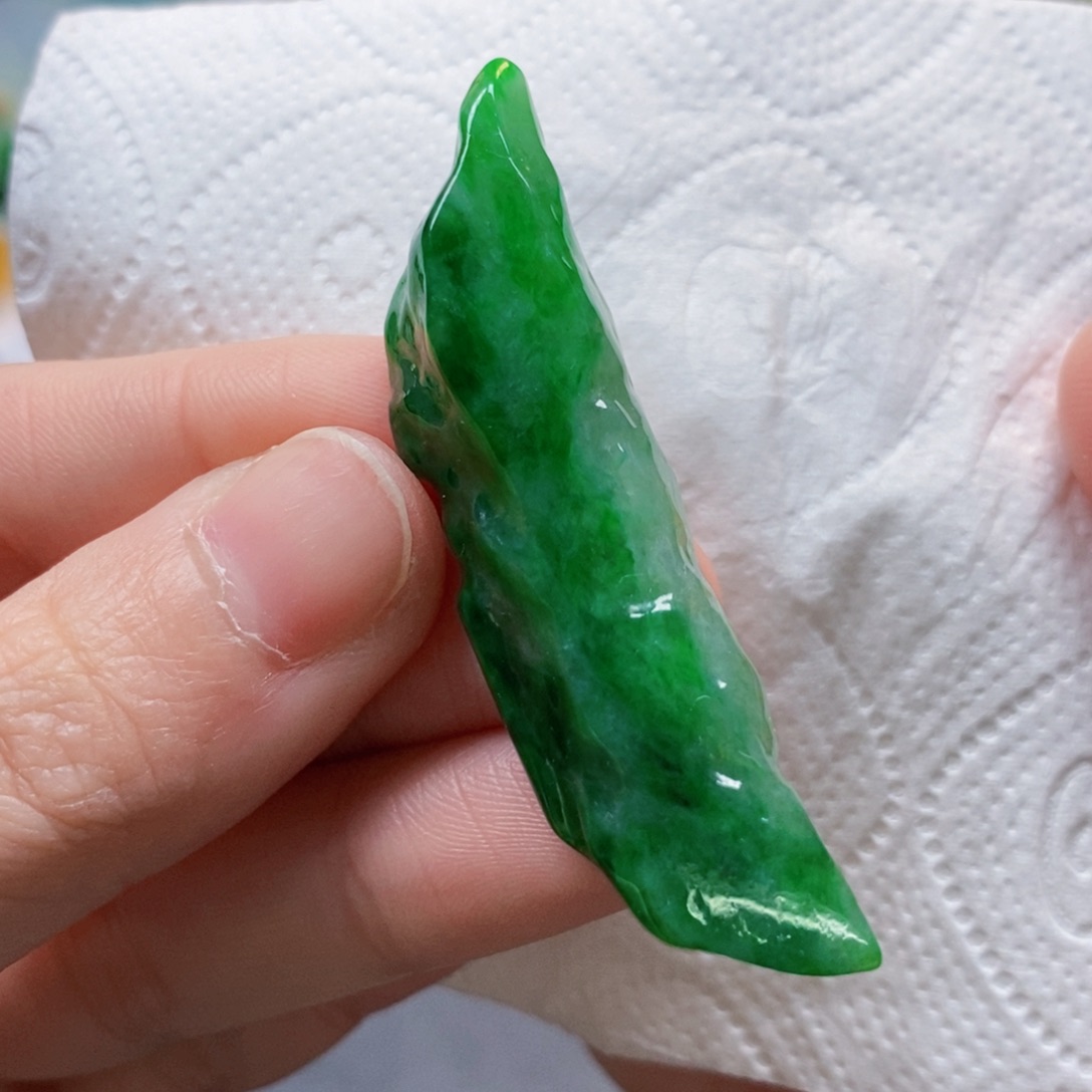 【闪购商品】翡翠吊坠(不含链)未镶嵌2388