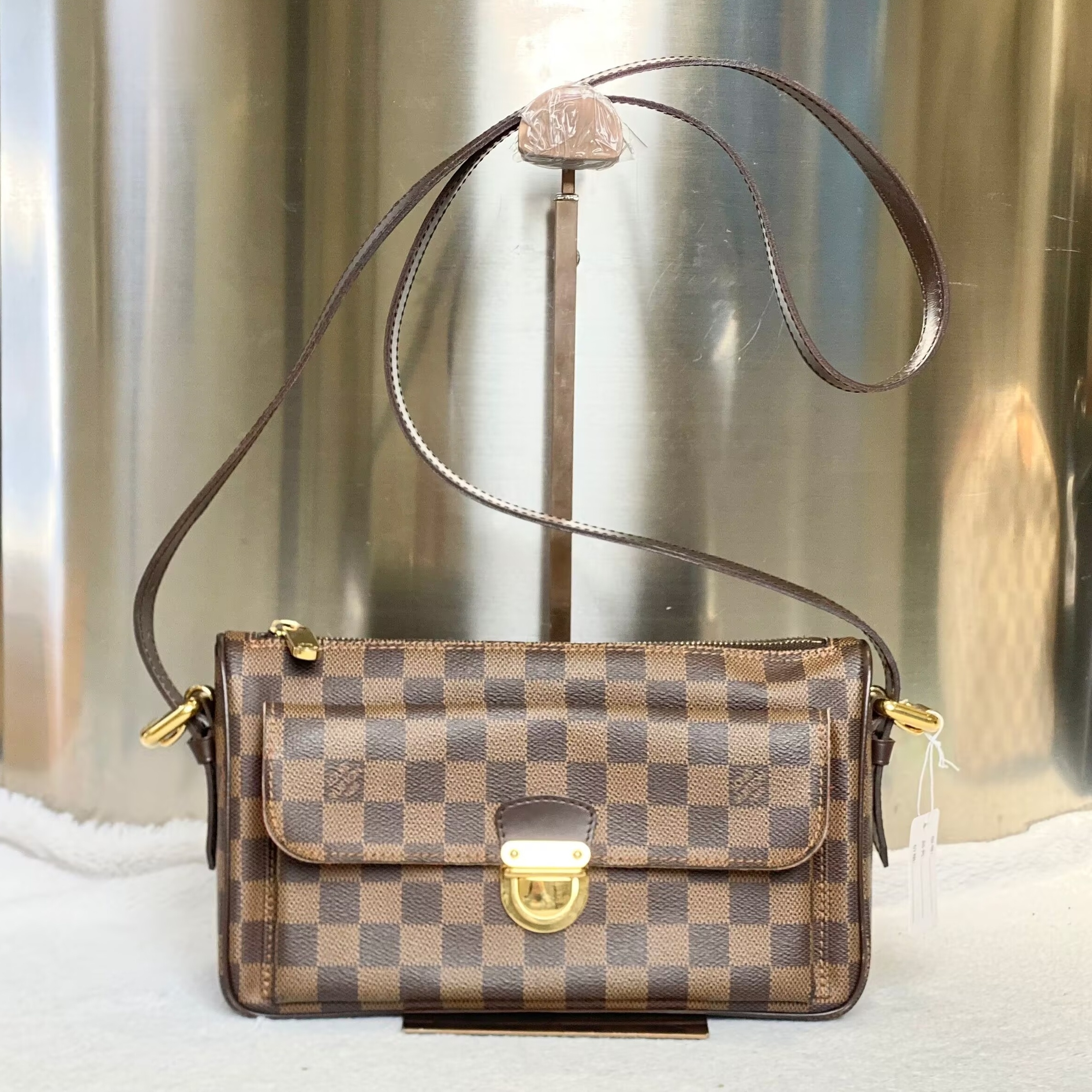 99新 LouisVuitton/路易威登 古有LV棋盘格奔驰斜挎包8494