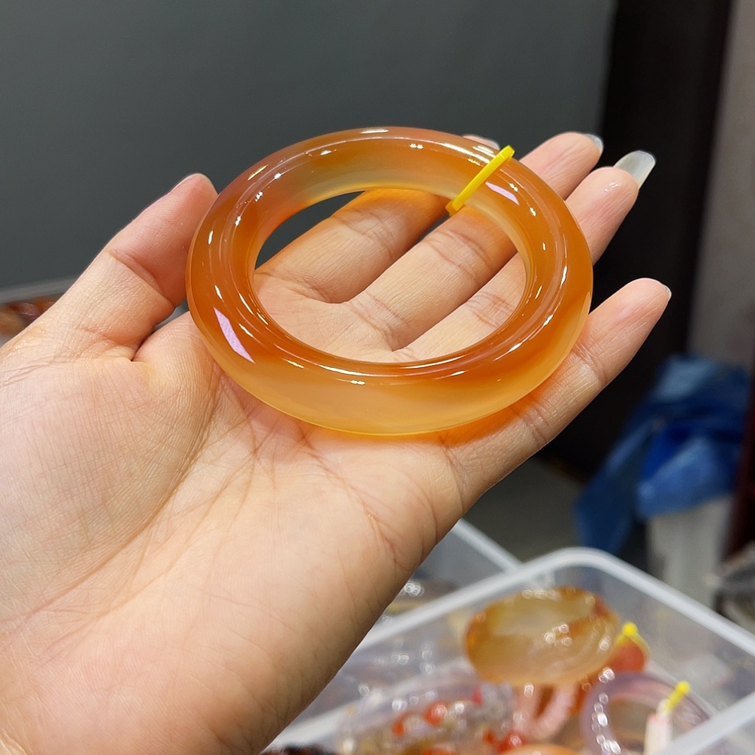 玛瑙/玉髓未镶嵌手镯