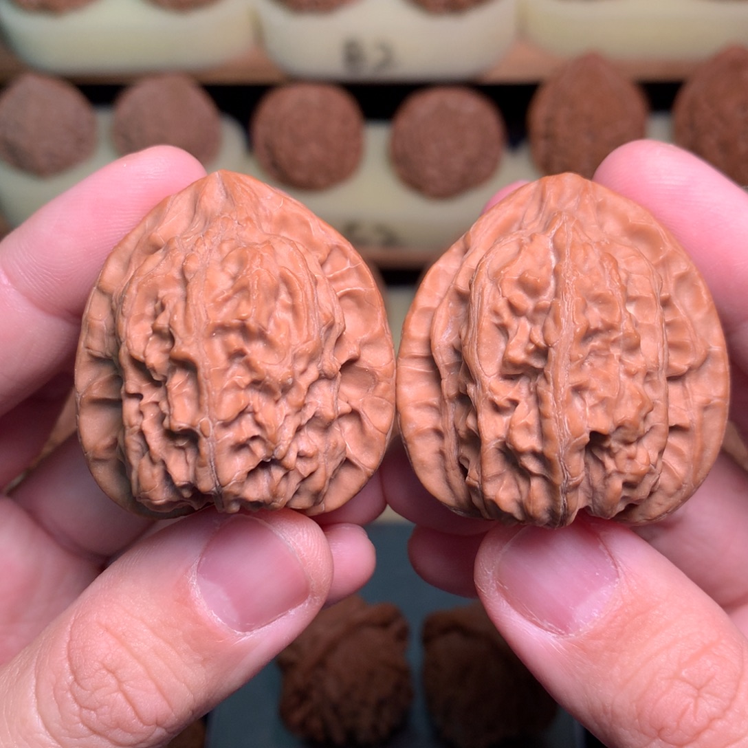 文玩核桃吊坠40原桩靠山王全品45g