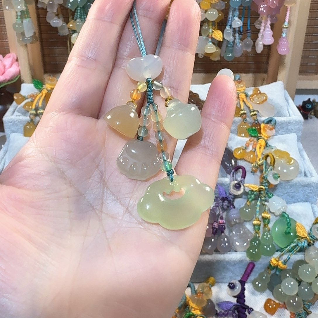 玛瑙/玉髓天然玉髓玛瑙挂件未镶嵌