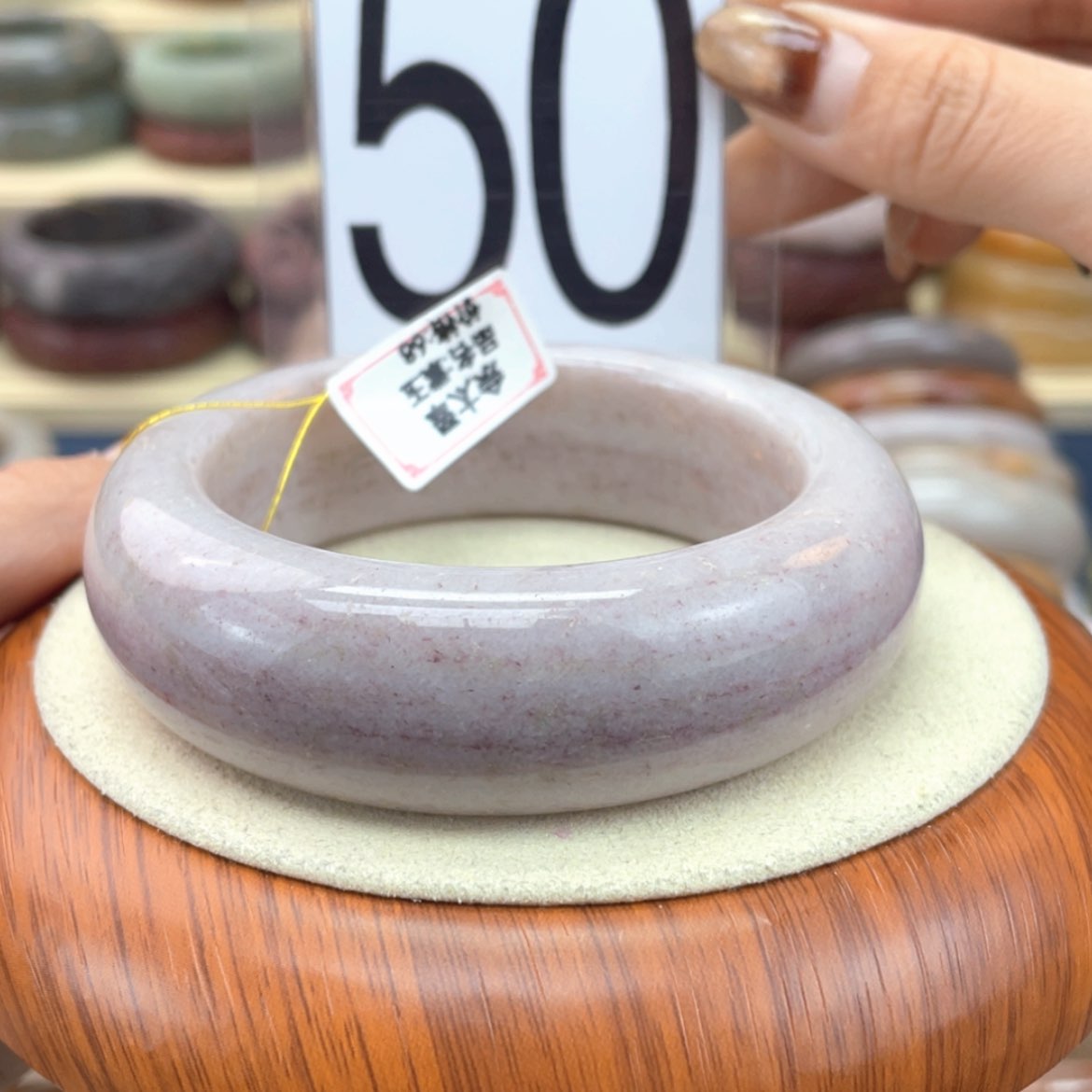 【闪购商品】石英质玉手镯未镶嵌