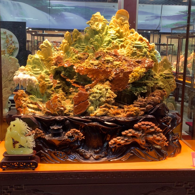 【闪购商品】未镶嵌蛇纹石玉摆件