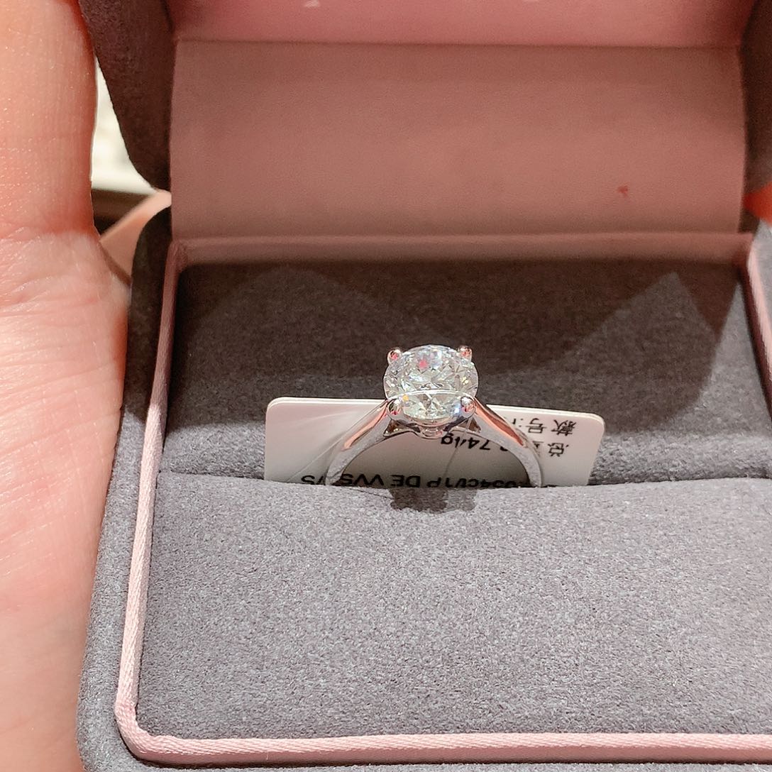 实验室培育钻石18K金镶嵌