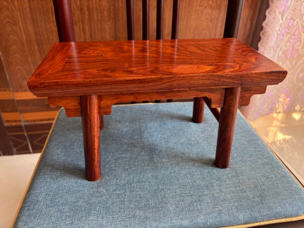 刺猬紫檀微型家具，微型明式平头案，多功能置物座，28-14-15厘米高