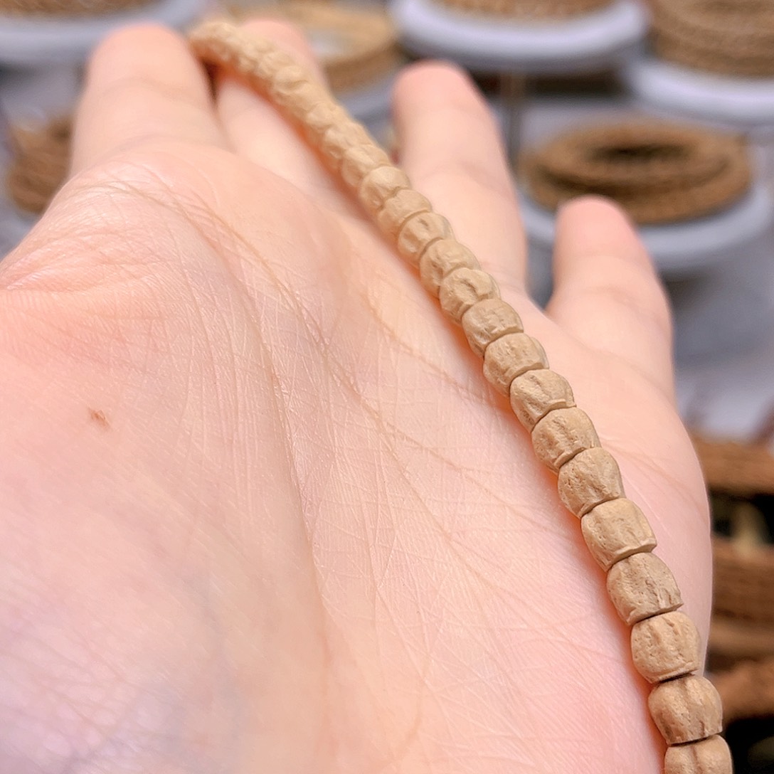 柏香籽/百香籽吊坠睡***王