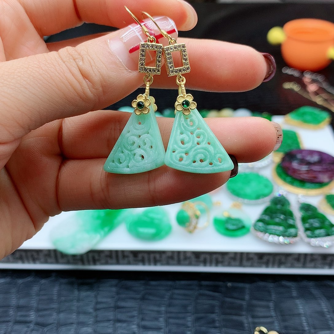 【闪购商品】翡翠耳饰未镶嵌，