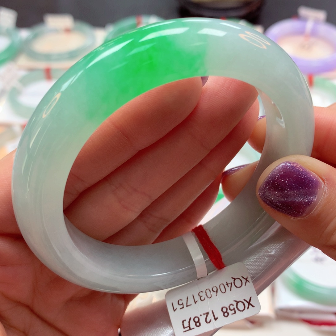 翡翠手镯未镶嵌13号欣