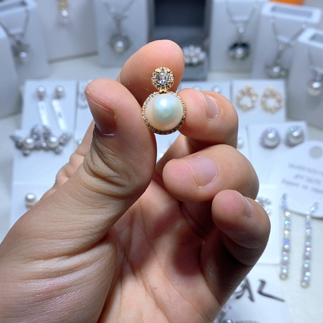 淡水珍珠未镶嵌耳饰