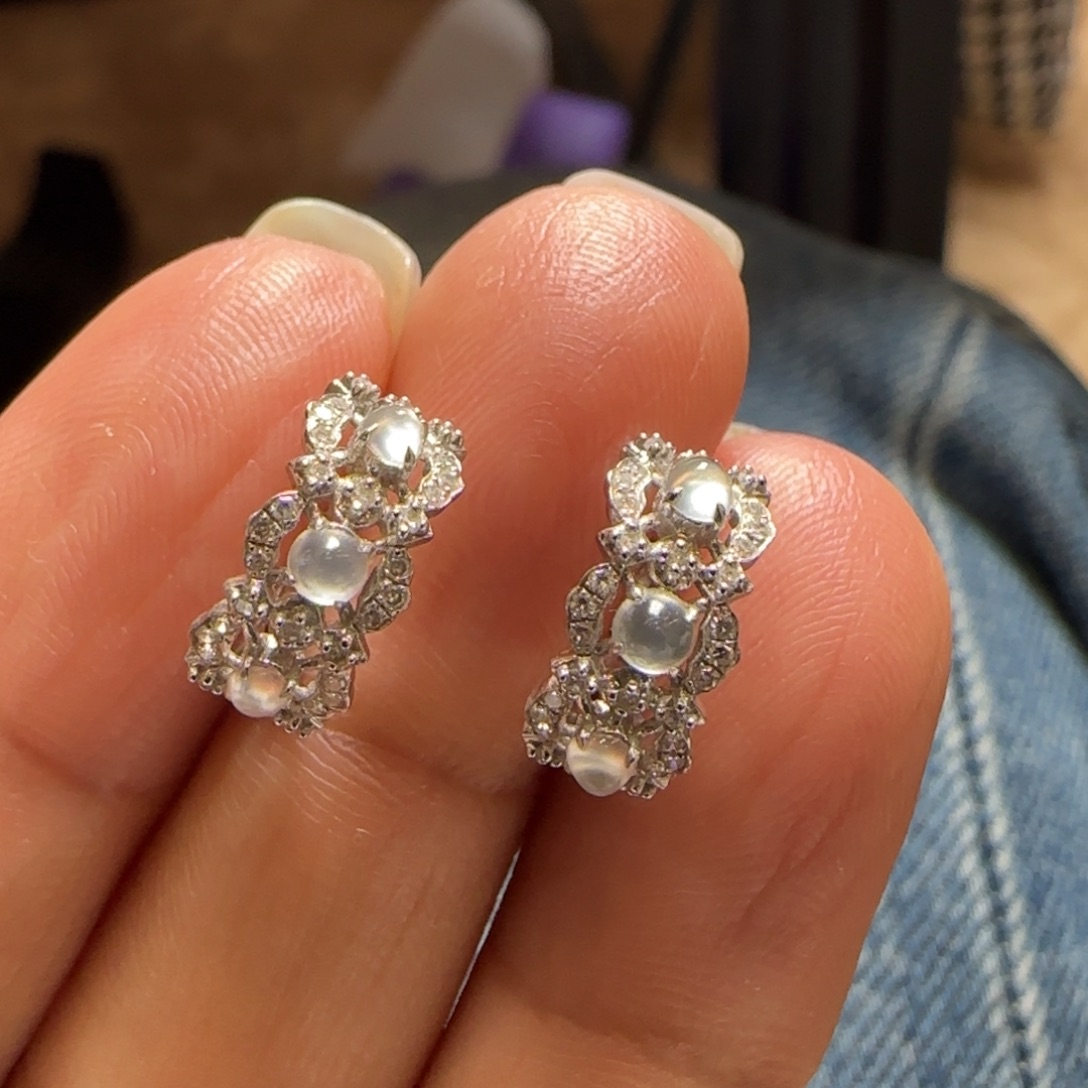 颈饰18K金镶嵌翡翠美人耳拍