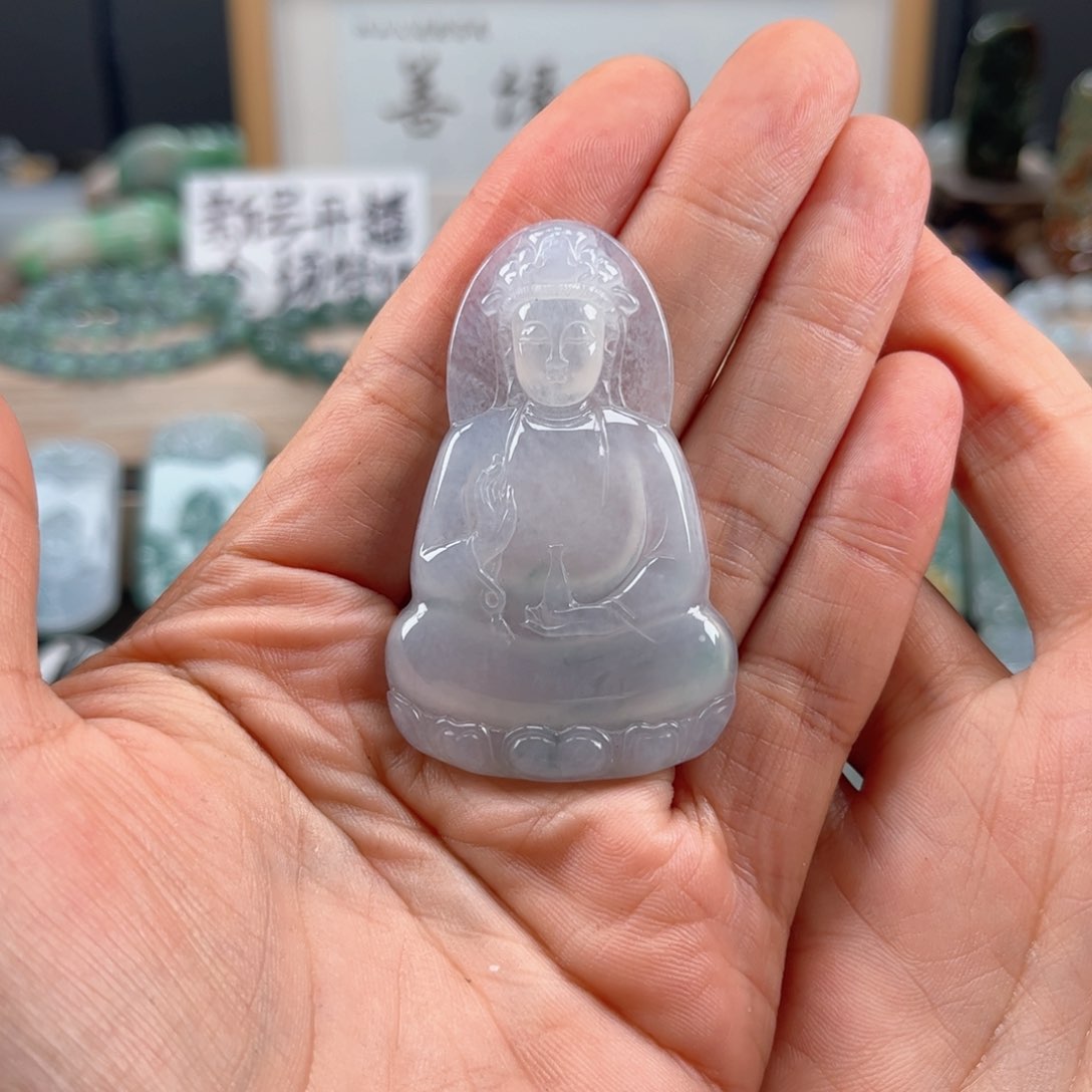 翡翠颈饰未镶嵌单****儿素衣