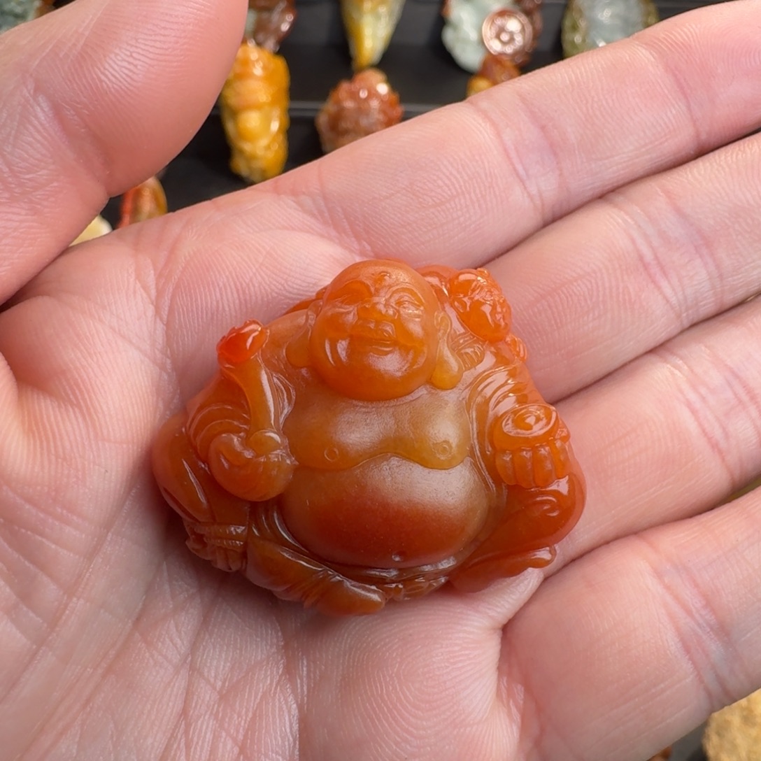 耐***磨翡翠未镶嵌颈饰翡翠挂件