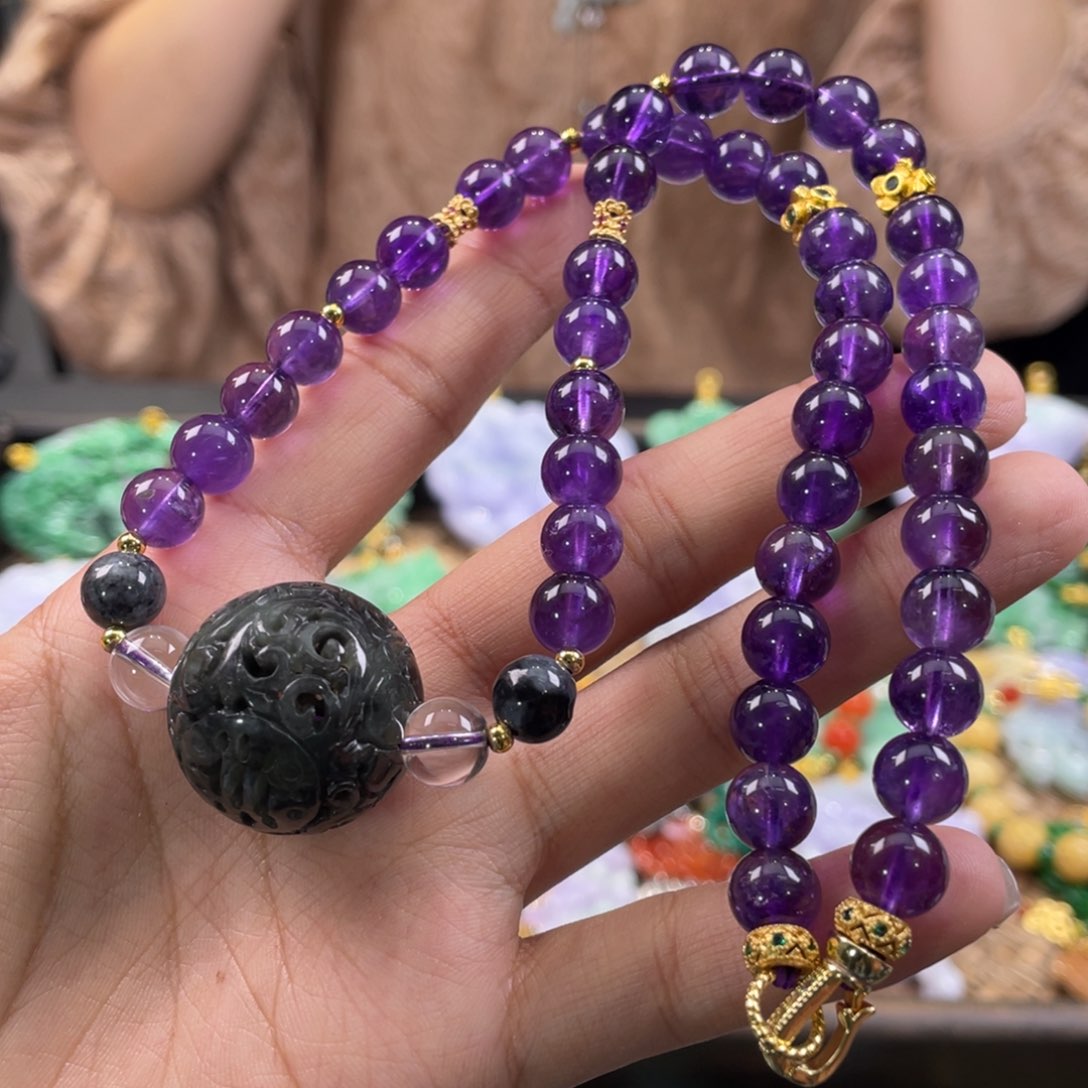 翡翠颈饰未镶嵌代编织