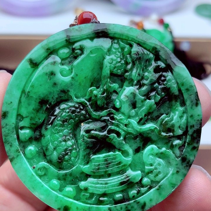 翡翠未镶嵌吊坠(不含链)
