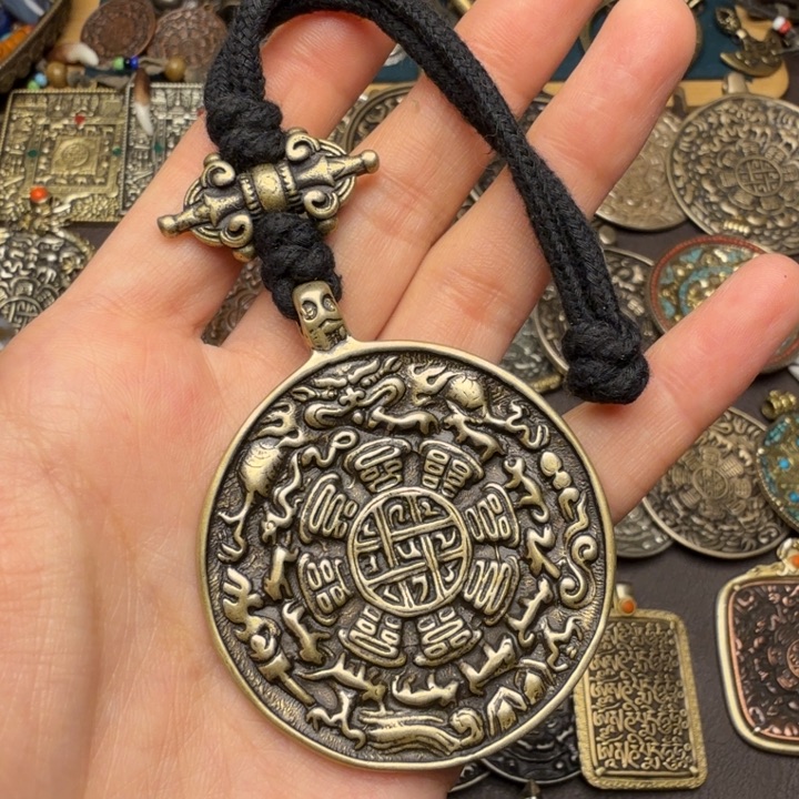 藏传文玩九宫如图