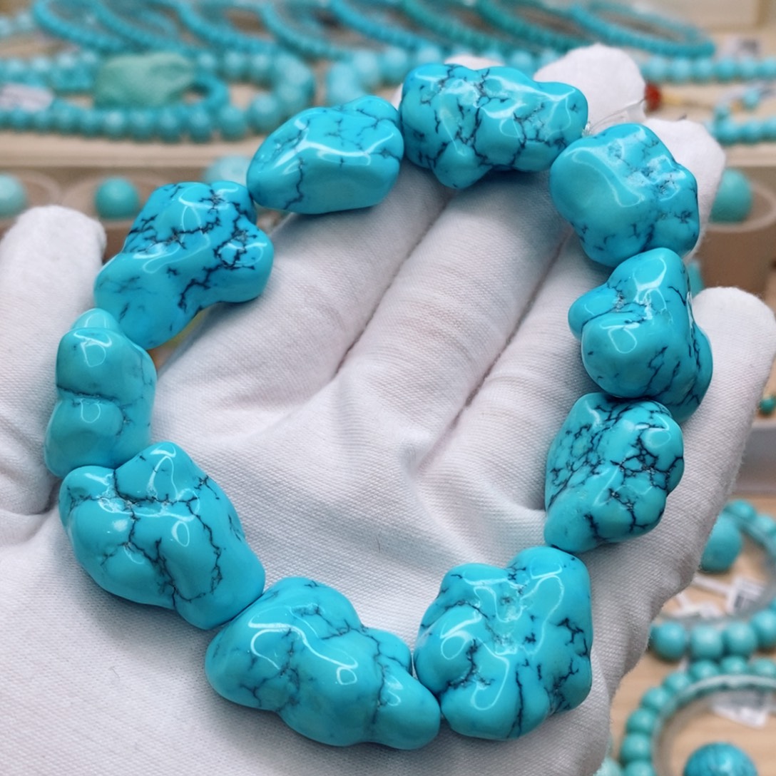 绿松石未镶嵌珠宝奇石