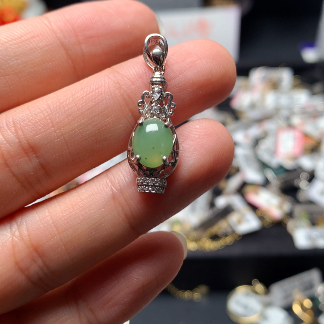 翡翠戒指银S925镶嵌吊坠