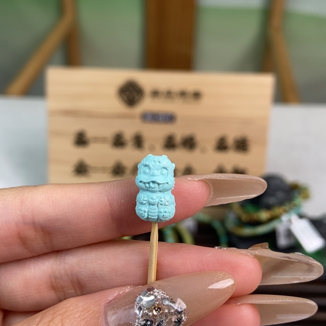 绿松石配饰未镶嵌