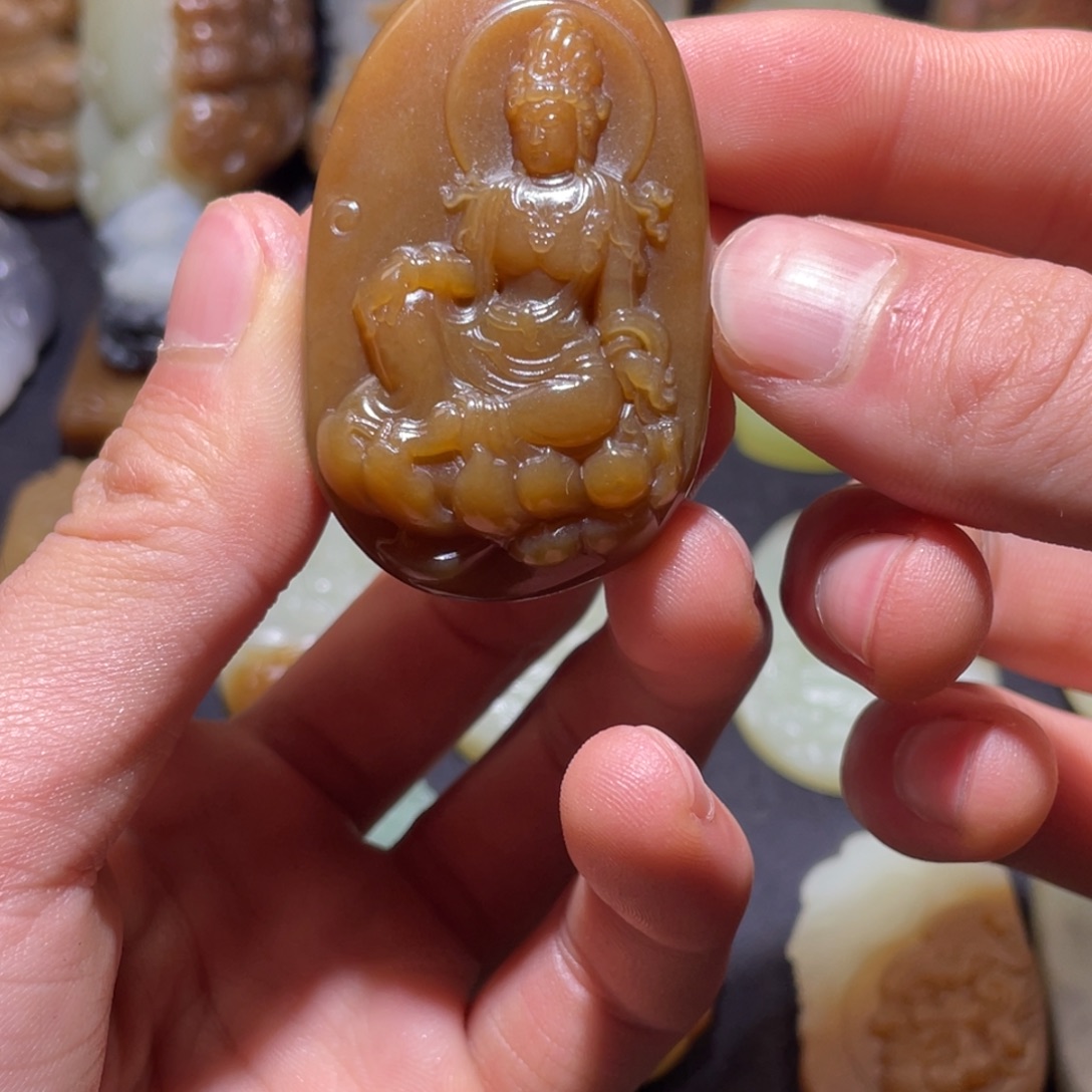 和田玉未镶嵌挂件