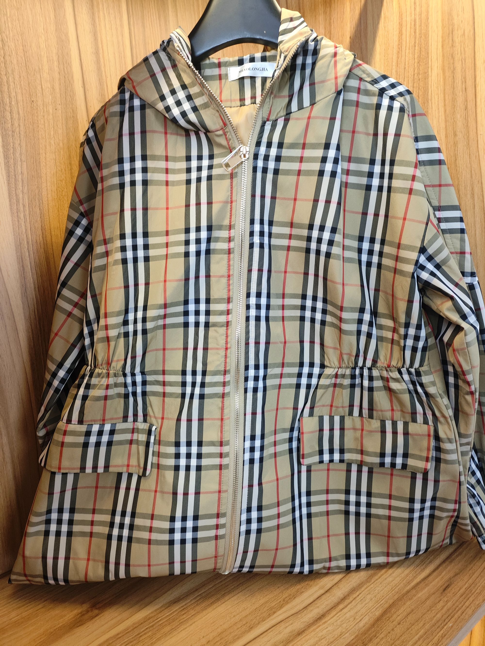 伴月伊人福利款格纹风衣外套9358