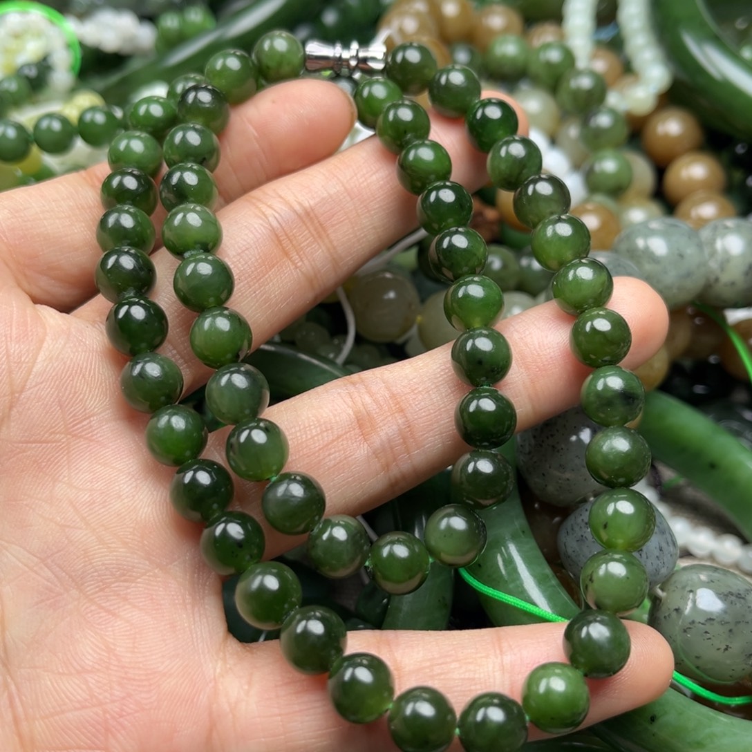 和田玉（碧玉）未镶嵌颈饰