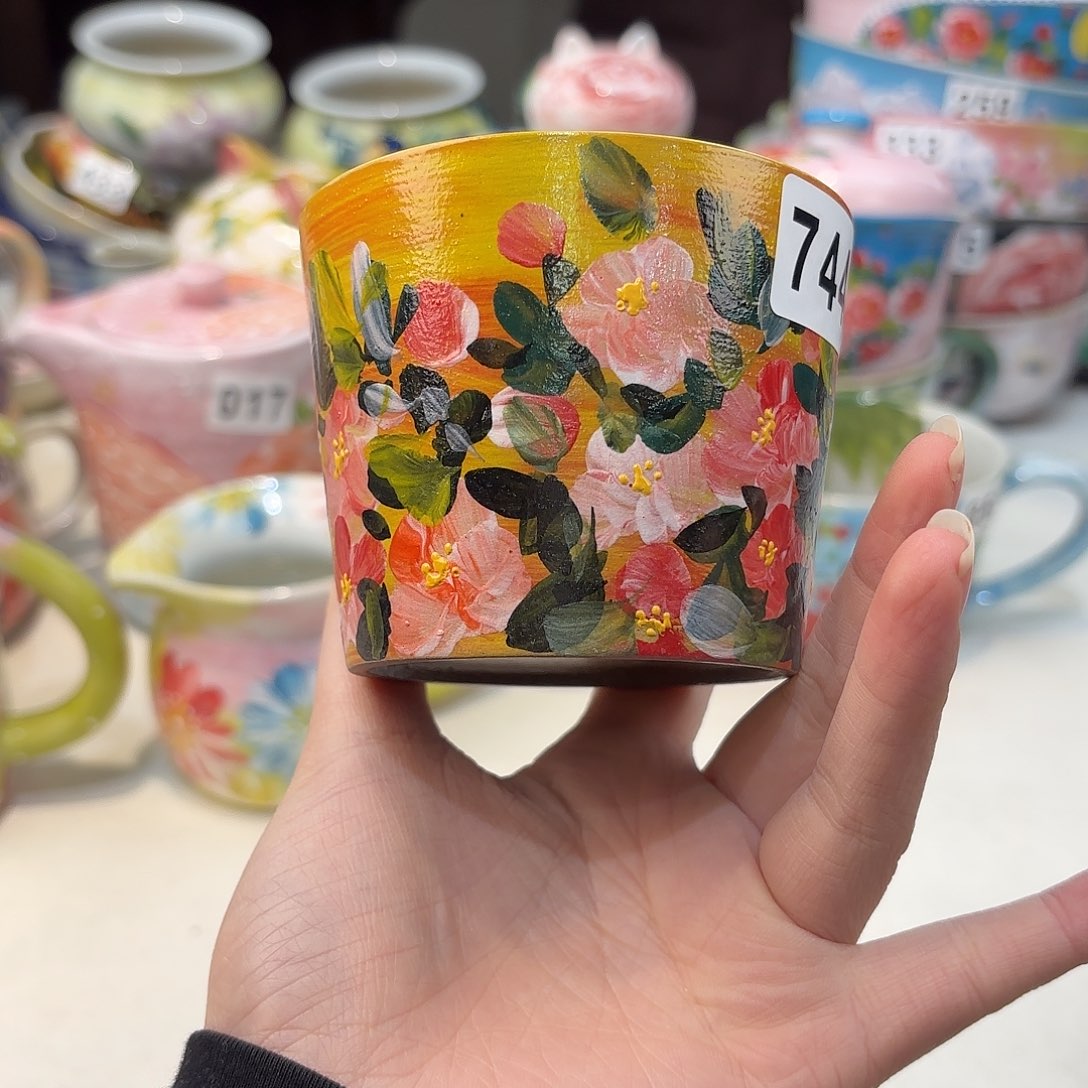 瓷片兔兔好可爱呀