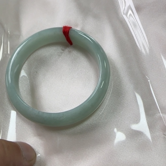 栀***年翡翠未镶嵌手镯翡翠