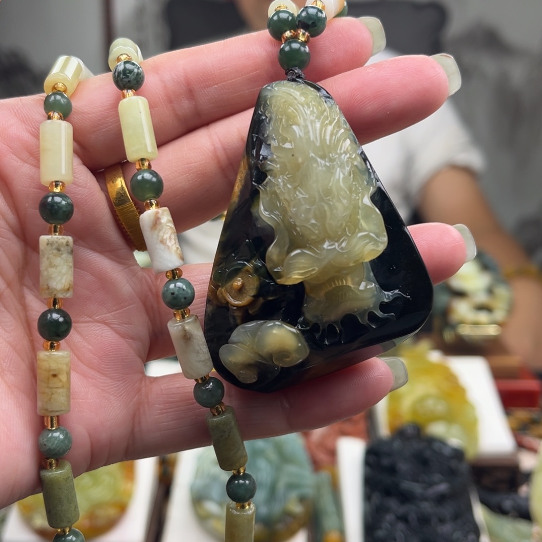 岫玉未镶嵌挂件挂件