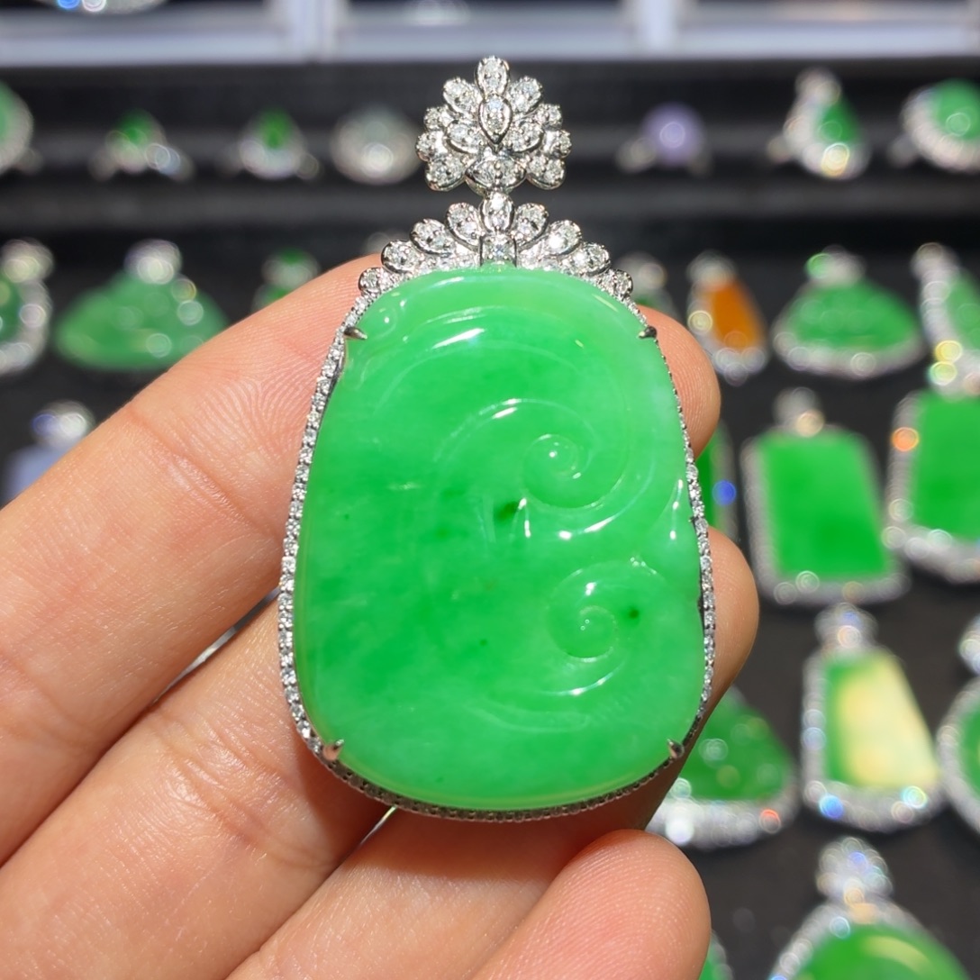 翡翠18K金镶嵌吊坠(不含链)翡翠