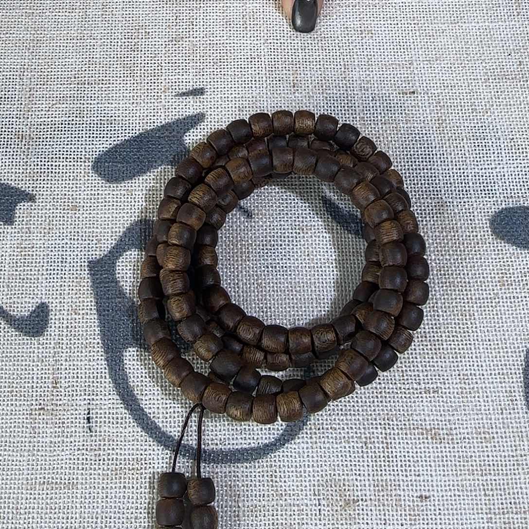 沉香手串乌身圆叶0.7鼓珠多圈19克