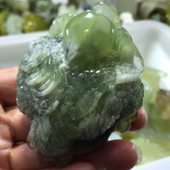 岫玉未镶嵌手把金蟾