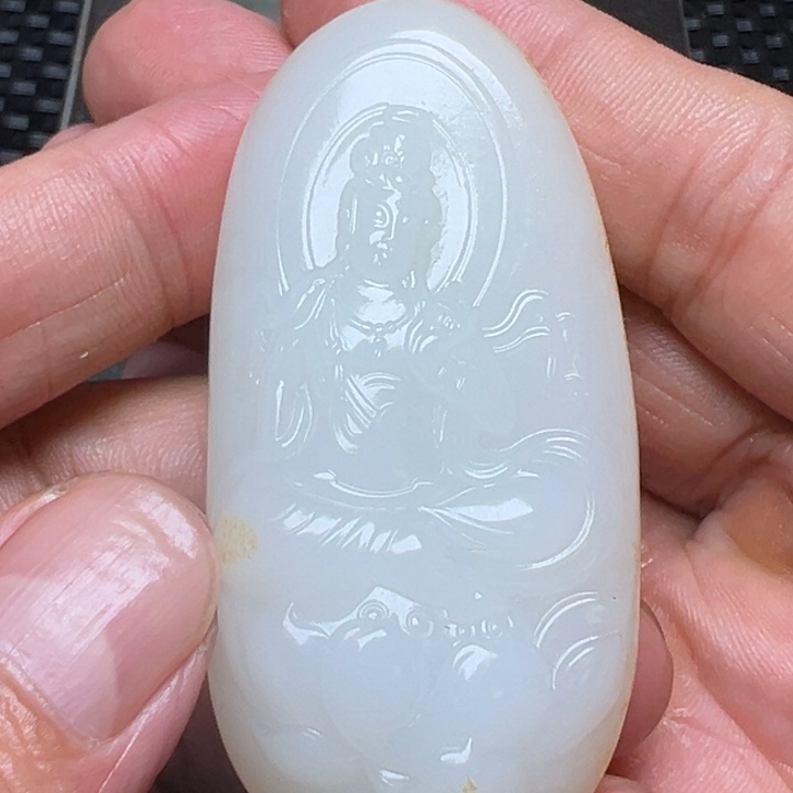 羽***狂和田玉未镶嵌挂件