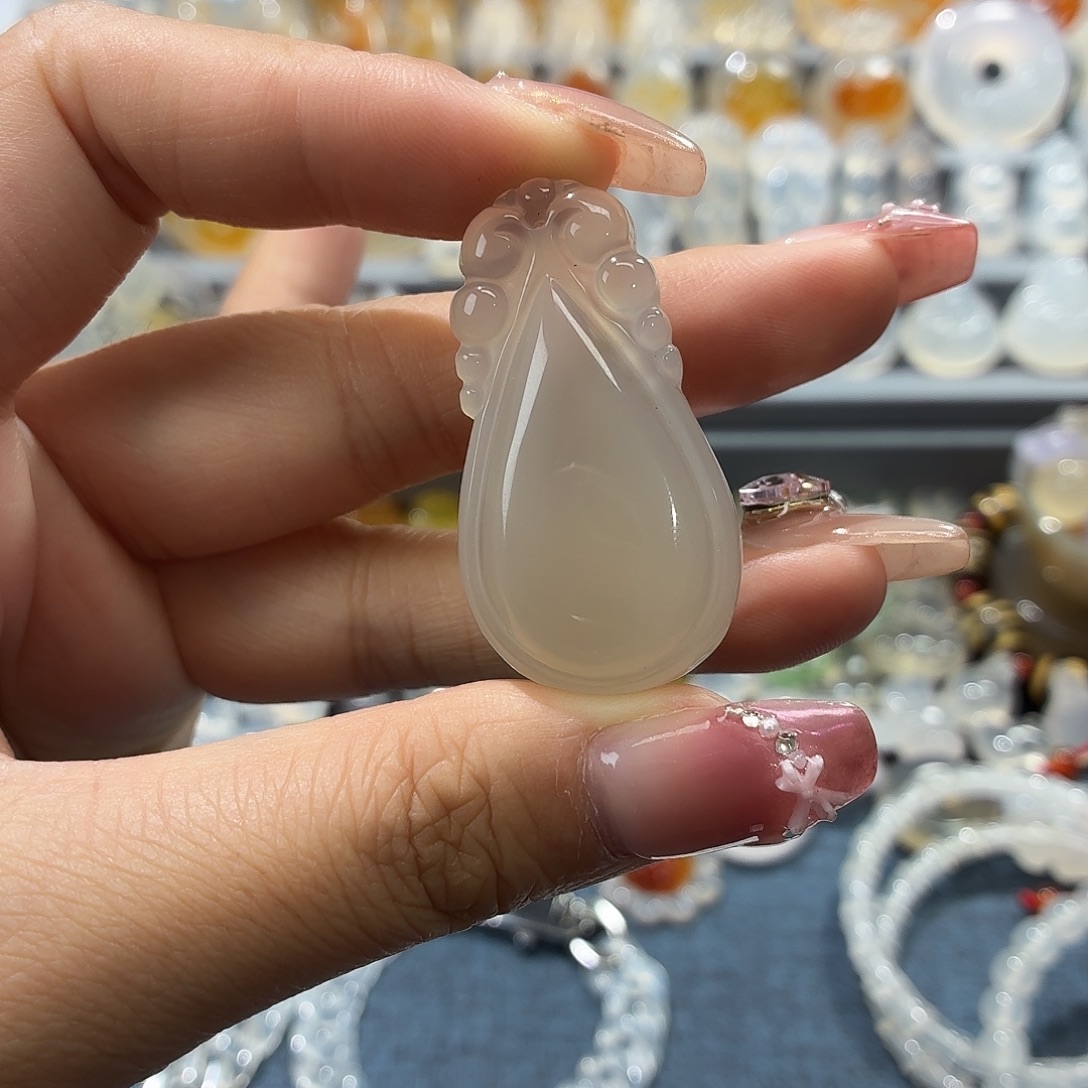 玛瑙/玉髓未镶嵌吊坠(不含链)