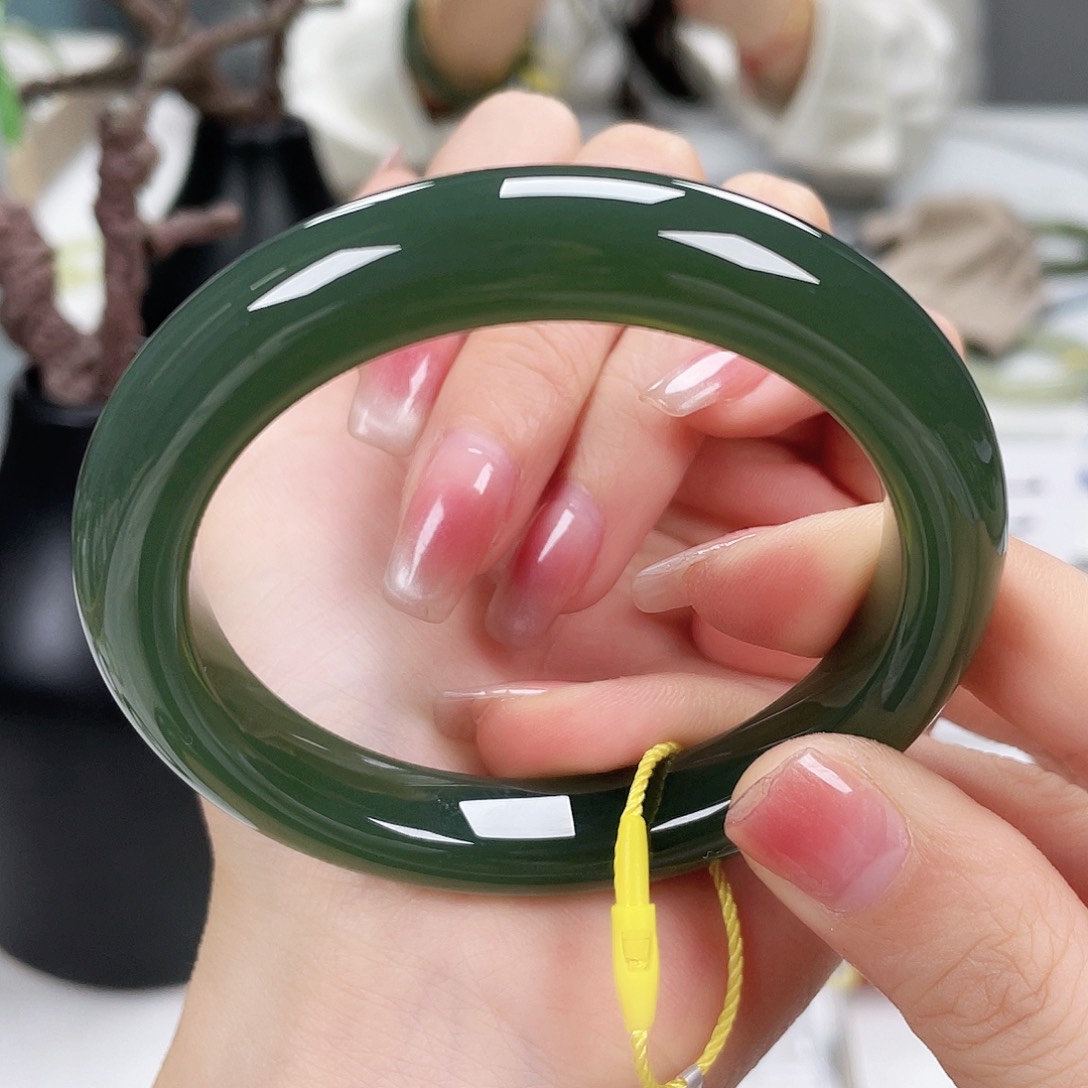 和田玉手镯57未镶嵌