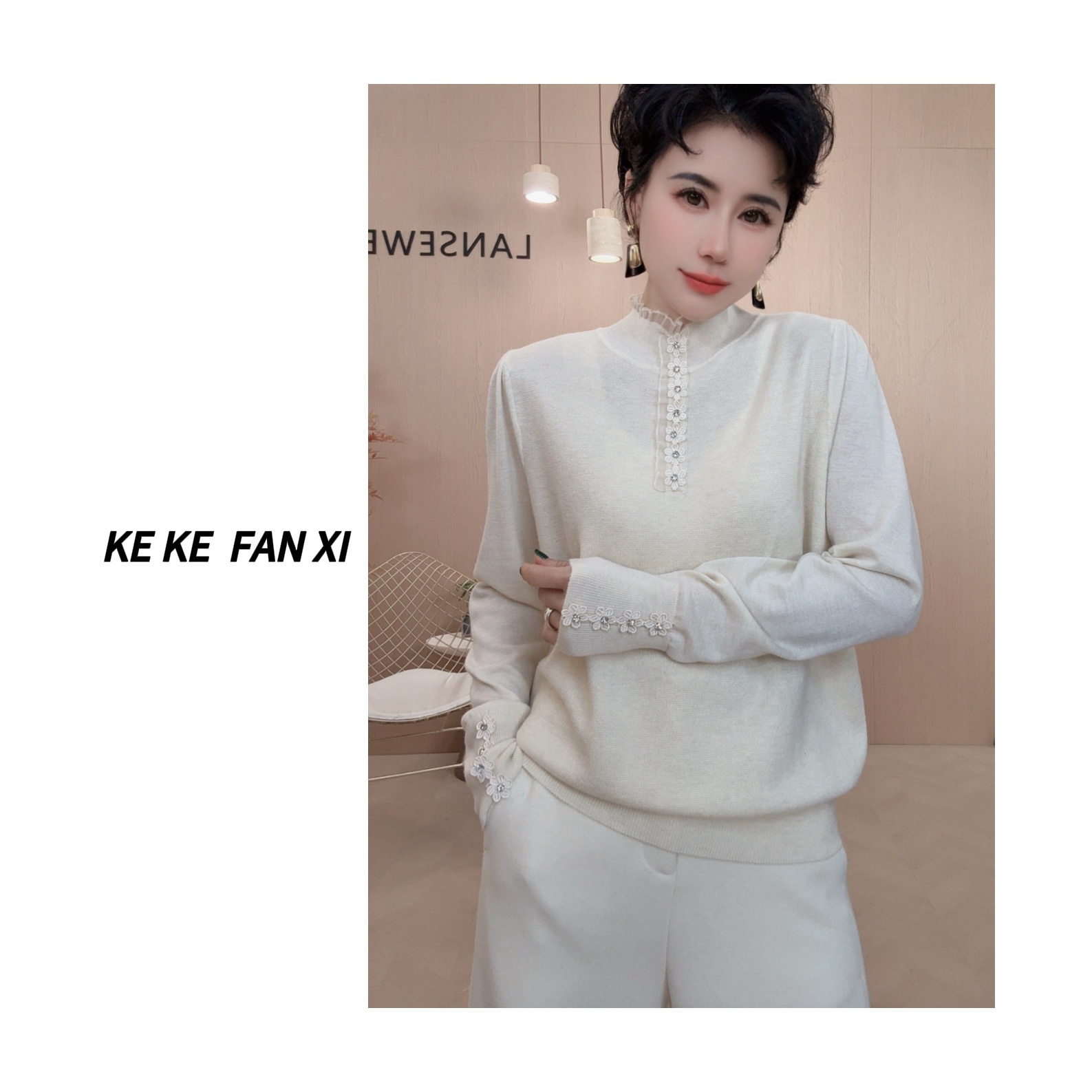 58235领口花朵扣子长袖上衣时尚百搭半高领纯色秋冬套头