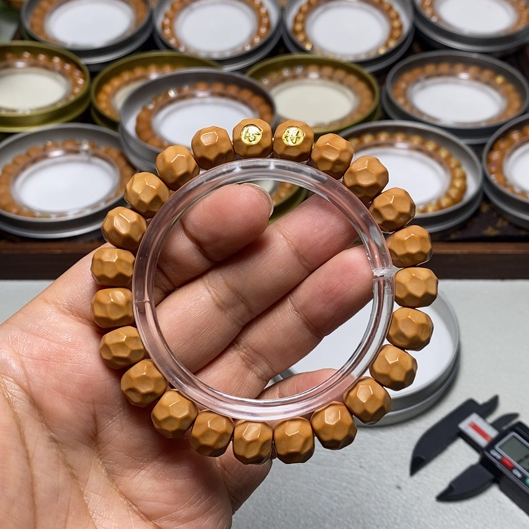 猴头核桃手串71号18k双标黑金无相11左右