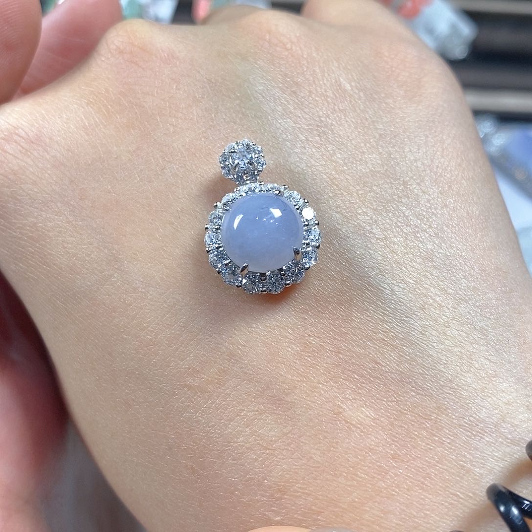 翡翠颈饰银S925镶嵌天然翡翠