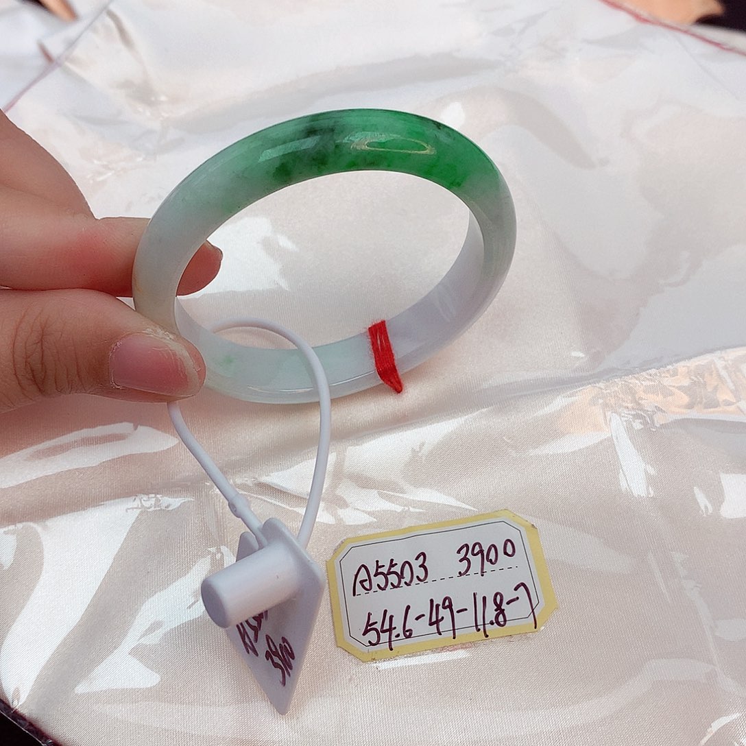 翡翠手镯未镶嵌天然缅甸翡翠A货
