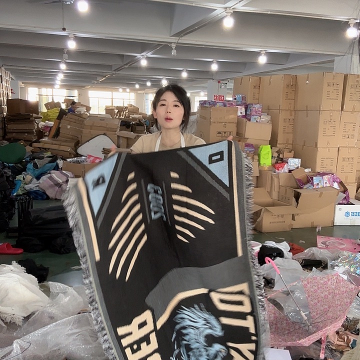草原鹰图案盖布质量好90*240