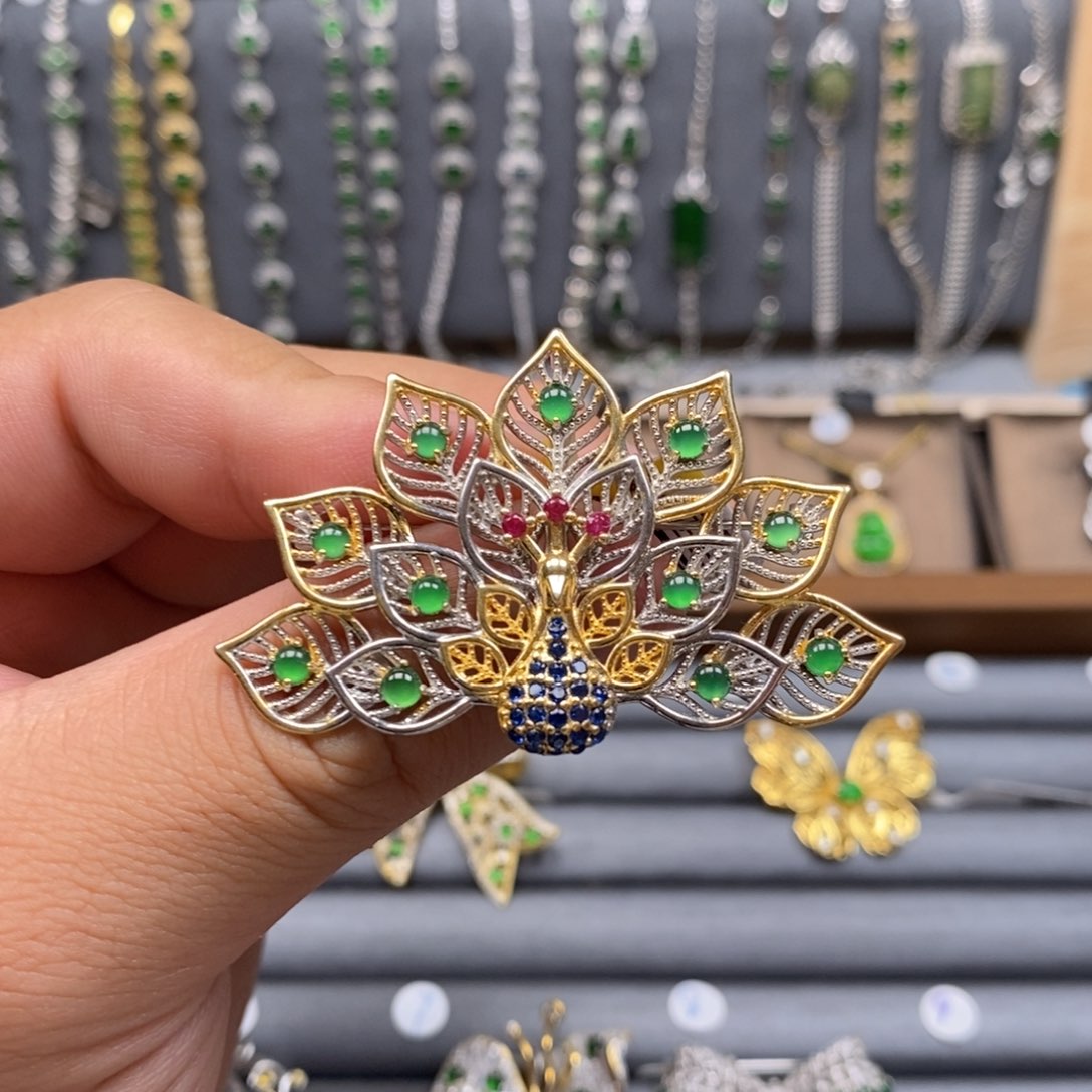 翡翠银S925镶嵌颈饰翡翠胸针