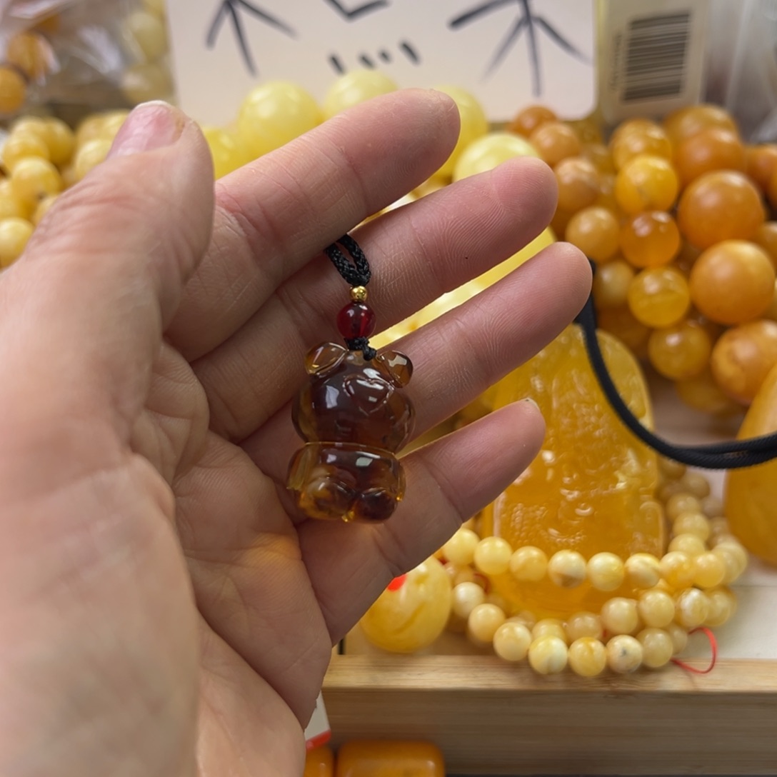 琥珀珠宝奇石未镶嵌
