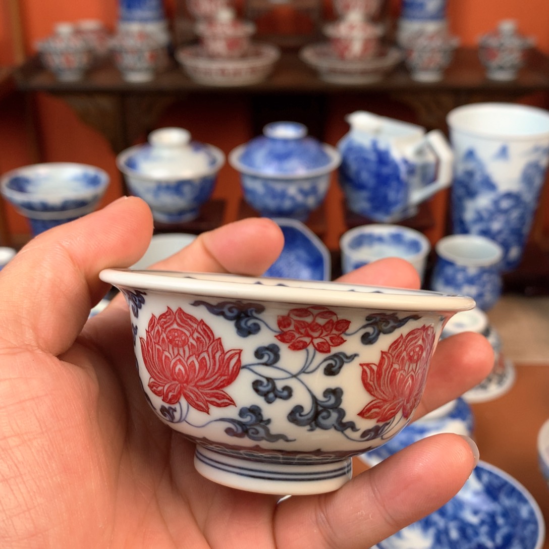 青花釉里红主人杯手工手绘