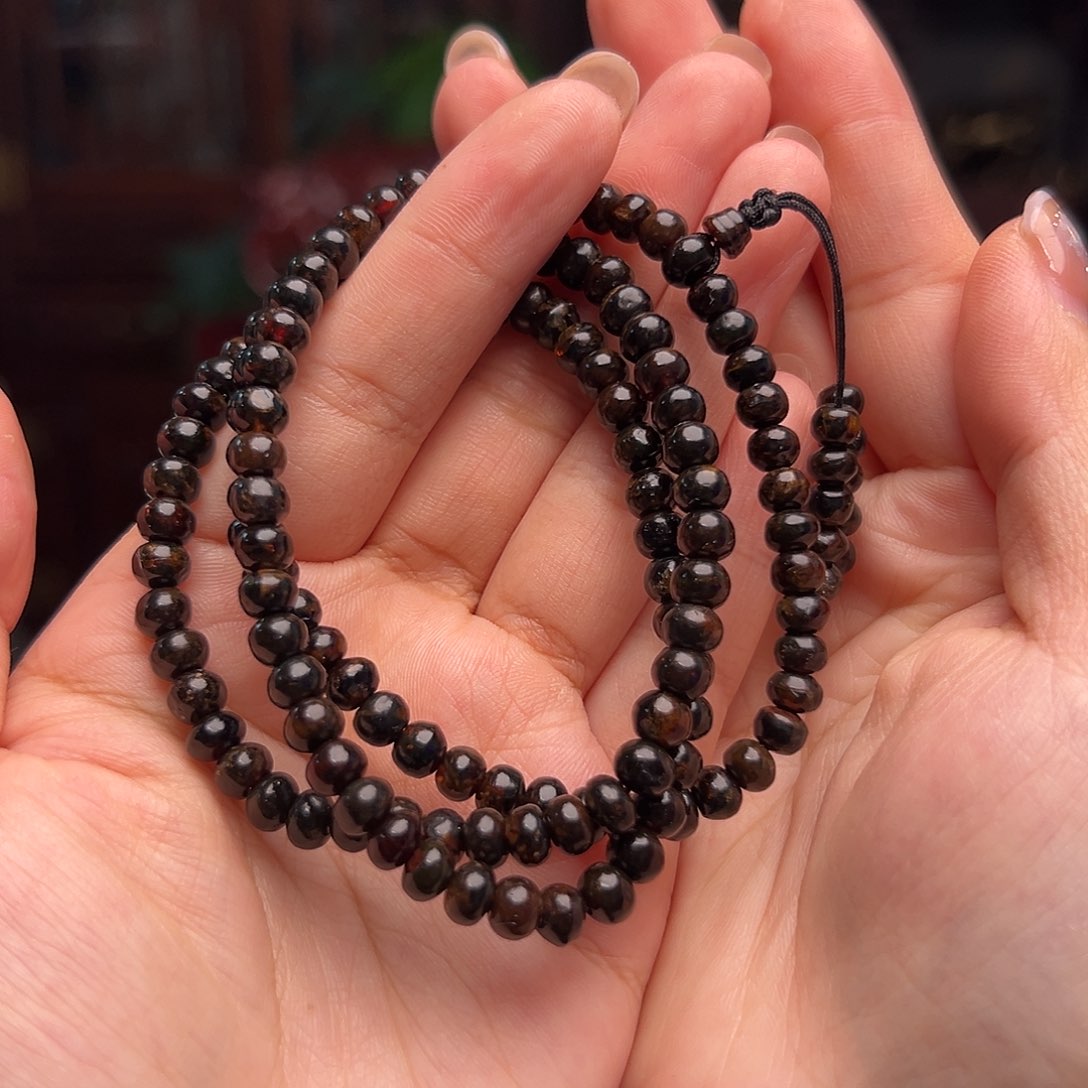 琥珀裸石未镶嵌抚顺琥珀30436。5m m