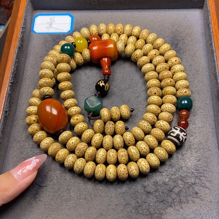 星月菩提吊坠菩提