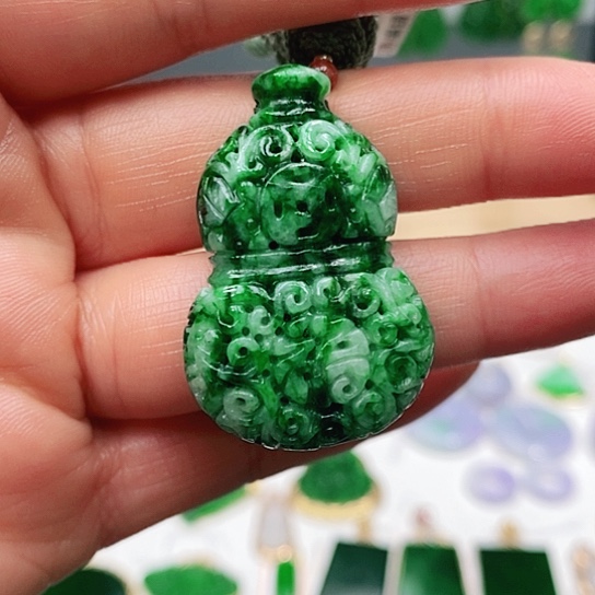 翡翠耳饰未镶嵌人****见挂件