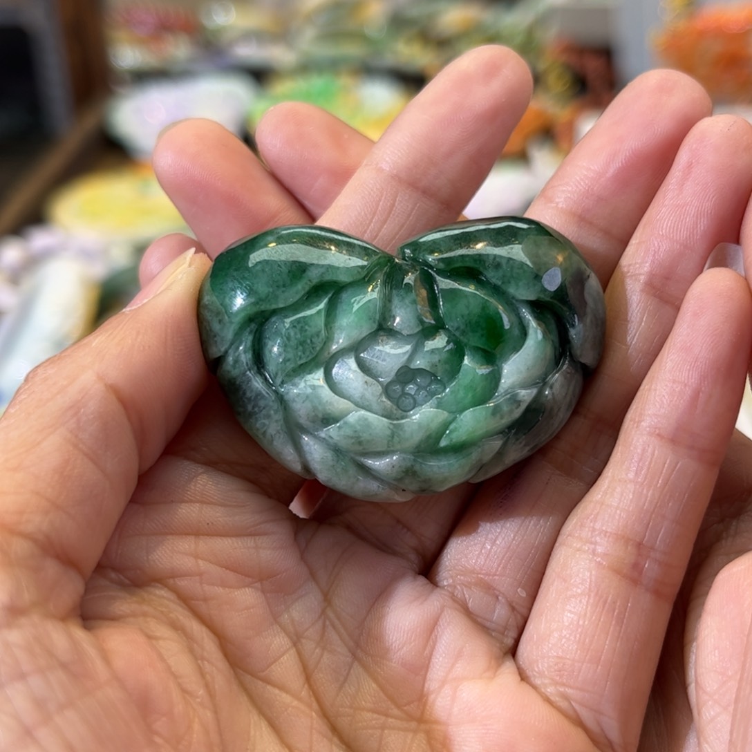 翡翠颈饰未镶嵌待编款