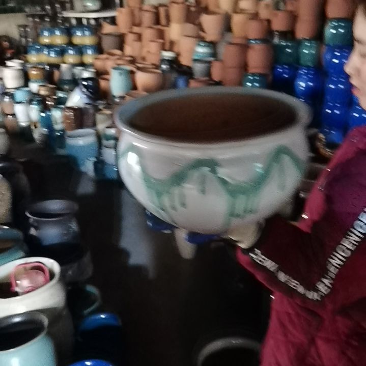 红陶口30高18瑕疵