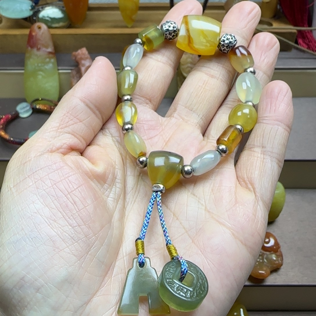 蛇纹石玉未镶嵌手链