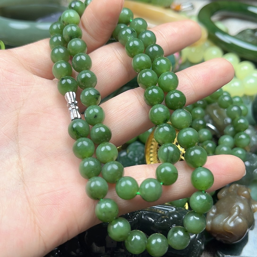 和田玉（碧玉）未镶嵌颈饰