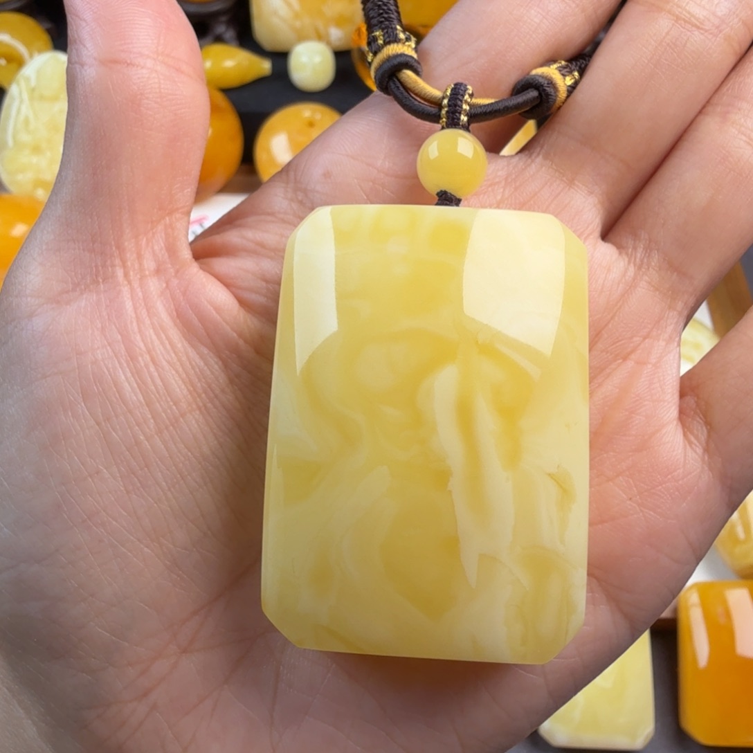 琥珀未镶嵌颈饰纯天然琥珀蜜蜡无优化